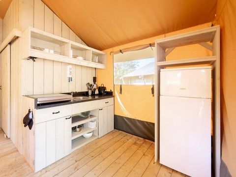 Tente en toile et en bois 6 personnes - Cani-lodge 6P