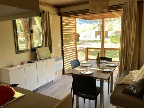 CHALET 5 personnes - Morea Premium 25m² - 2 chambres + TV + LV + terrasse couverte
