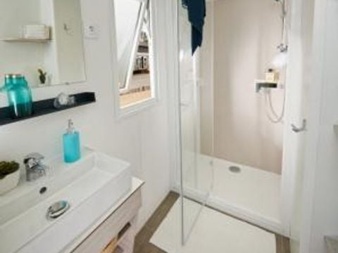 Mobilhome 6 personnes - Home Flower Premium 33m² - 3 chambres + TV + LV + Terrasse + Clim
