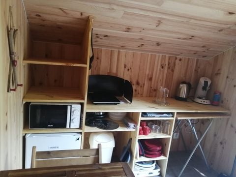 HÉBERGEMENT INSOLITE 2 personnes - Cabane Forestière