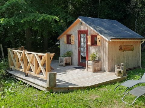 HÉBERGEMENT INSOLITE 2 personnes - Cabane Forestière