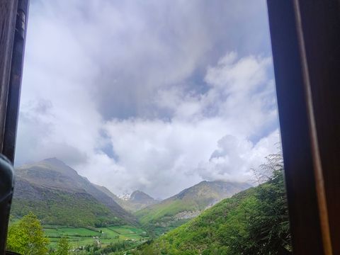 HÉBERGEMENT INSOLITE 2 personnes - Roulotte Gentiane 12 M²