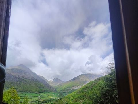 HÉBERGEMENT INSOLITE 2 personnes - Roulotte Gentiane 12 M²