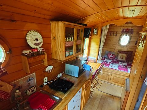 HÉBERGEMENT INSOLITE 2 personnes - Roulotte Gentiane 12 M²