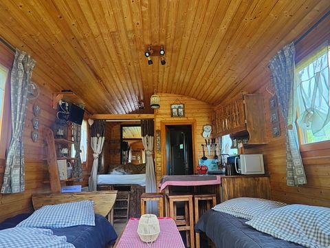 HÉBERGEMENT INSOLITE 4 personnes - Roulotte Rhododendron 18 m²