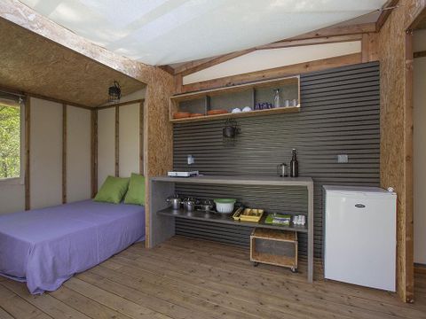 TENTE TOILE ET BOIS 4 personnes - Tente Maori - sans sanitaires - terrasse