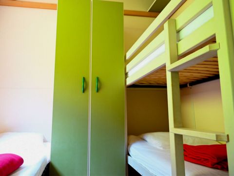 CHALET 5 personnes - MORÉA 2006 26 m²