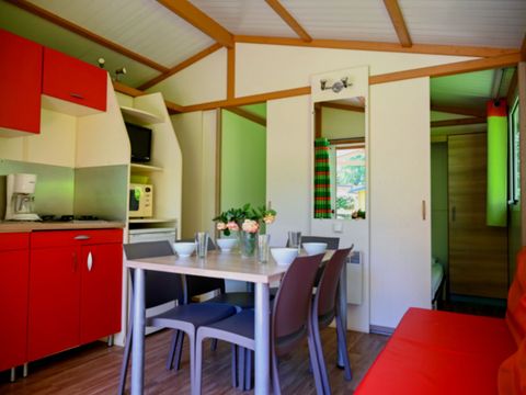 CHALET 5 personnes - MORÉA 2010 26 m²