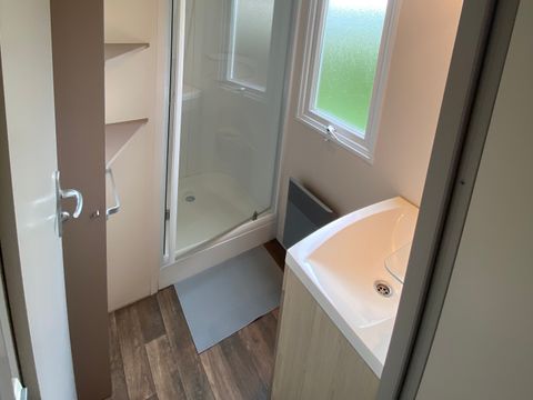 MOBILHOME 6 personnes - COUFLENS DIMANCHE avec terrasse couverte