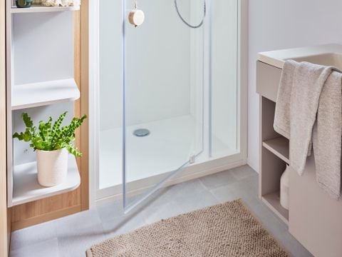 MOBILHOME 6 personnes - COUSERANS avec terrasse couverte