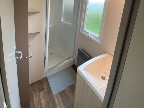 MOBILHOME 6 personnes - COUFLENS DIMANCHE avec terrasse couverte