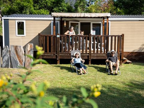 MOBILHOME 8 personnes - Cottage 4 chambres TV LV Terrasse semi-couverte