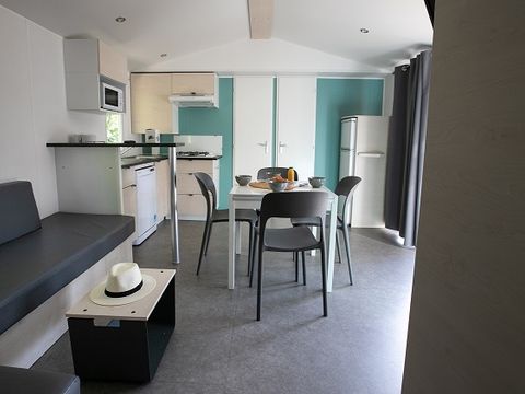 MOBILHOME 8 personnes - Cottage 4 chambres TV LV Terrasse semi-couverte
