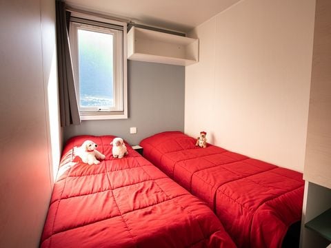 MOBILHOME 8 personnes - Cottage 4 chambres TV LV Terrasse semi-couverte