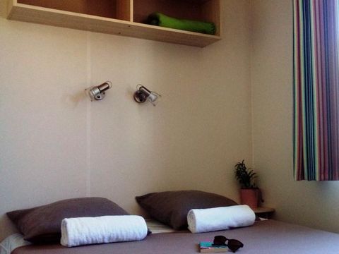Mobilhome 4 personnes - Top Alto premium 29m² - 2 chambres - Terrasse semi-couverte 11m² +TV - Lave vaisselle - Clim+wifi