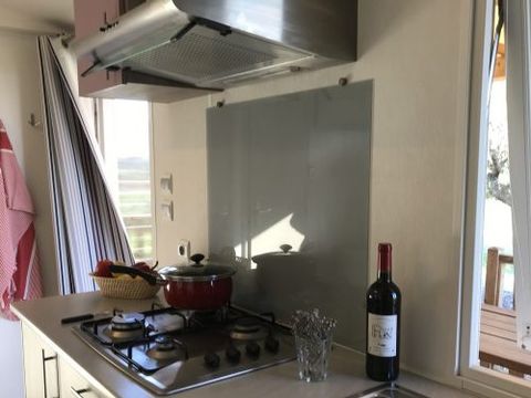 Mobilhome 4 personnes - Top Alto premium 29m² - 2 chambres - Terrasse semi-couverte 11m² +TV - Lave vaisselle - Clim+wifi