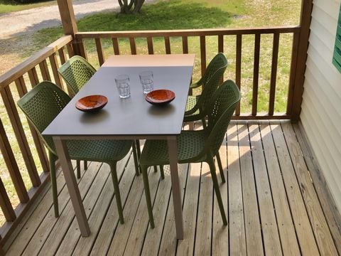 MOBILHOME 4 personnes - Loggia 31m², 2 chambres, terrasse Loggia intégrée, climatisation