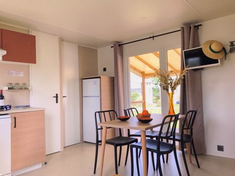 MOBILHOME 6 personnes - Top Espace premium 32m², 3 chambres, terrasse couverte 15m² + TV + Lave vaisselle + climatisation