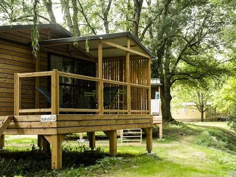 Tente en toile et en bois 5 personnes - Lodge Nature 3 Pièces 5 Personnes + TV