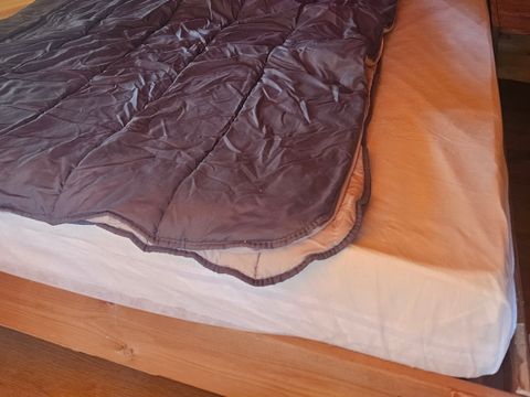 TENTE TOILE ET BOIS 5 personnes - COTTON LODGE NATURE 25m² / 2 chambres - terrasse couverte (sans sanitaires privatifs)