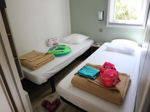 MOBILHOME 4 personnes - Moorea 52 m² - 3 pièces - 2 chambres - Jacuzzi privatif - Climatisation