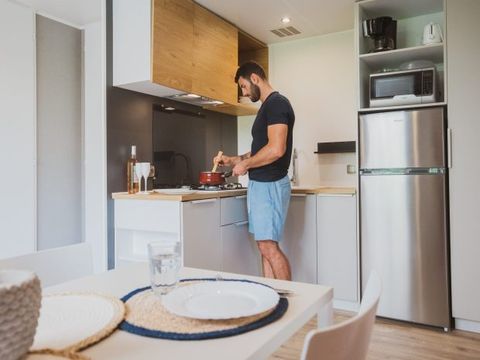 MOBILHOME 4 personnes - Moorea 52 m² - 3 pièces - 2 chambres - Jacuzzi privatif - Climatisation