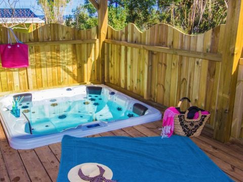 MOBILHOME 4 personnes - Hawaï - 32 m² - 2 chambres - Jacuzzi