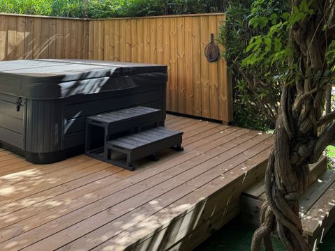 APPARTEMENT 4 personnes - Appartement 2 pièces 40m² - 1 chambre - douche - TV - jacuzzi