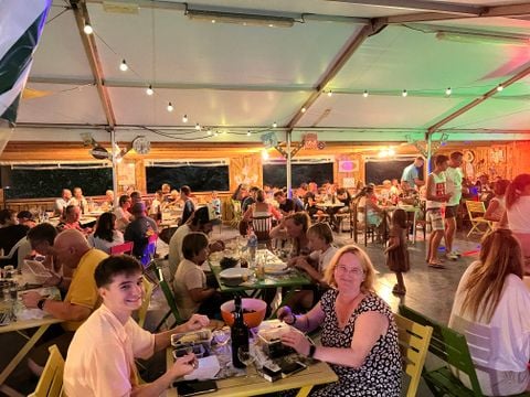 Camping A l'Ombre des Tilleuls - Camping Hautes-Pyrénées