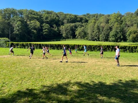 Camping A l'Ombre des Tilleuls - Camping Hautes-Pyrénées