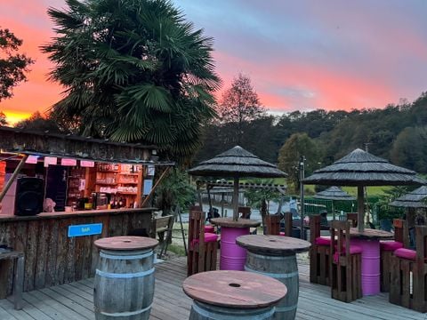 Camping A l'Ombre des Tilleuls - Camping Hautes-Pyrénées
