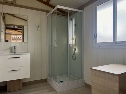 CHALET 5 personnes - CAPELAN CHALET 30M² 2CH. 5PERS. CHALET 5 personnes - CAPELAN CHALET 30M² 2CH. 5PERS.