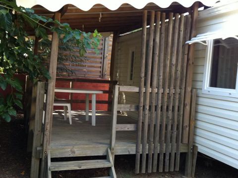 MOBILHOME 4 personnes - LE LAVANDOU