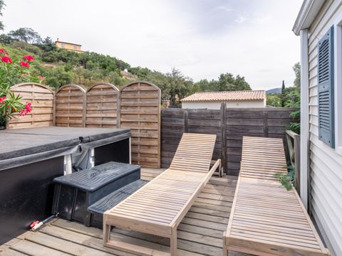 Mobilhome 8 personnes - Le Baou SPA - terrasse couverte