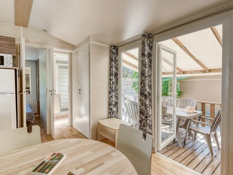 Mobilhome 8 personnes - Le Baou SPA - terrasse couverte