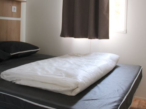 MOBILHOME 4 personnes -  Le GRAND JARDIN - terrasse couverte