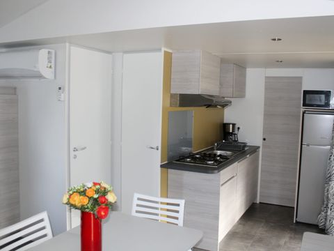 MOBILHOME 6 personnes - Mobil Home Le PRADET avec terrasse couverte