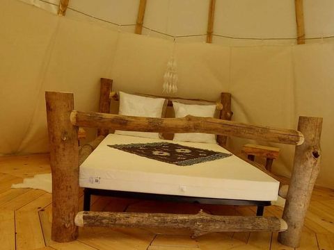 HÉBERGEMENT INSOLITE 2 personnes - Tipi & Spa + cadeau de bienvenue