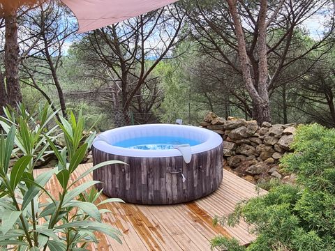 HÉBERGEMENT INSOLITE 2 personnes - Tipi & Spa + cadeau de bienvenue