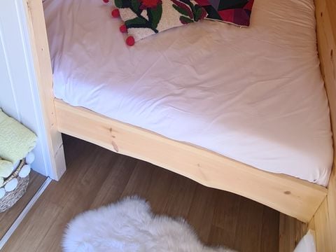 HÉBERGEMENT INSOLITE 2 personnes - Cabane Enchantée