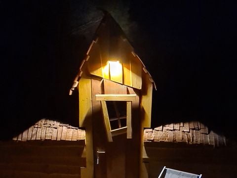 HÉBERGEMENT INSOLITE 2 personnes - Cabane Enchantée