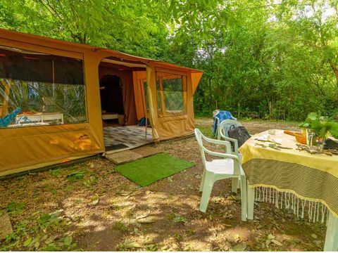 TENTE 6 personnes - Sans sanitaires 28 m²