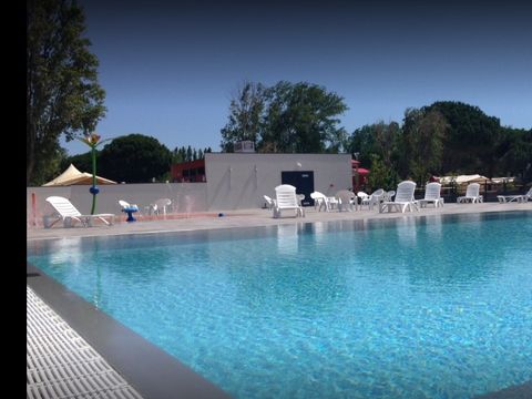 Camping Cote Du Soleil A Serignan Tariffe E Prenotazioni