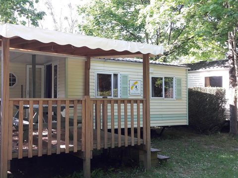 MOBILHOME 4 personnes - 24m2, 2 chambres ( n°24 et n°27) terrasse intégrée