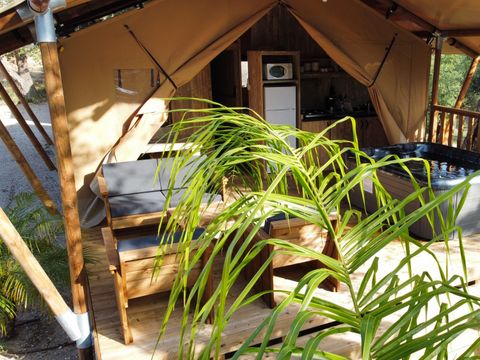 Tente en toile et en bois 4 personnes - Eco-Lodge - WOODY - 2 chambres