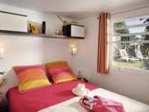 Mobilhome 4 personnes - Standard 22m² - 2 chambres - TV