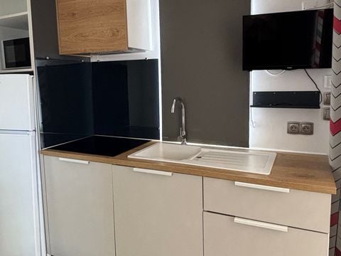 MOBILHOME 4 personnes -  Mobil-home Confort 24m² - 2 chambres - TV + climatisé 4 pers