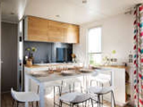 Mobilhome 5 personnes - Confort 28m² - 2 chambres - TV - Clim