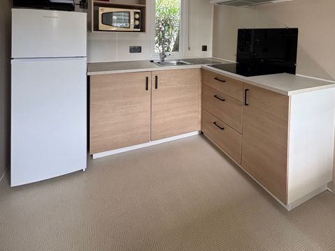 Mobilhome 6 personnes - Confort 28m² - 3 chambres - TV - Clim