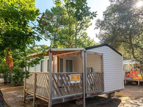 BUNGALOW 6 personnes - Mobil-home | Comfort | 3 Ch. | 6 Pers. | Terrasse simple | Clim.